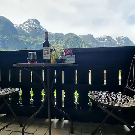 Osborne Near Hallstatt Obertraun