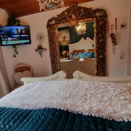 Osborne Near Hallstatt *