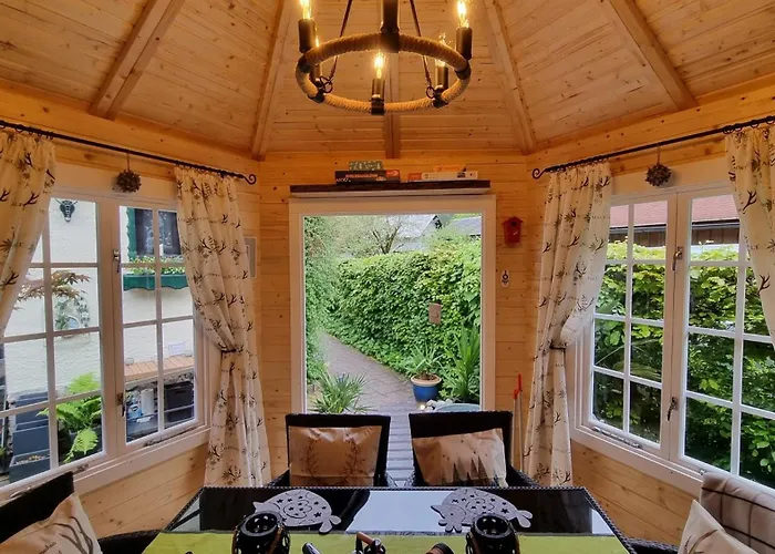 Osborne Near Hallstatt Όμπερτραουν