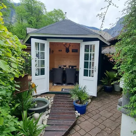 Osborne Near Hallstatt Holiday home Obertraun